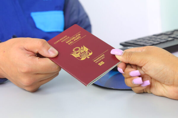 ¿Qué necesita un peruano para viajar a Dinamarca?